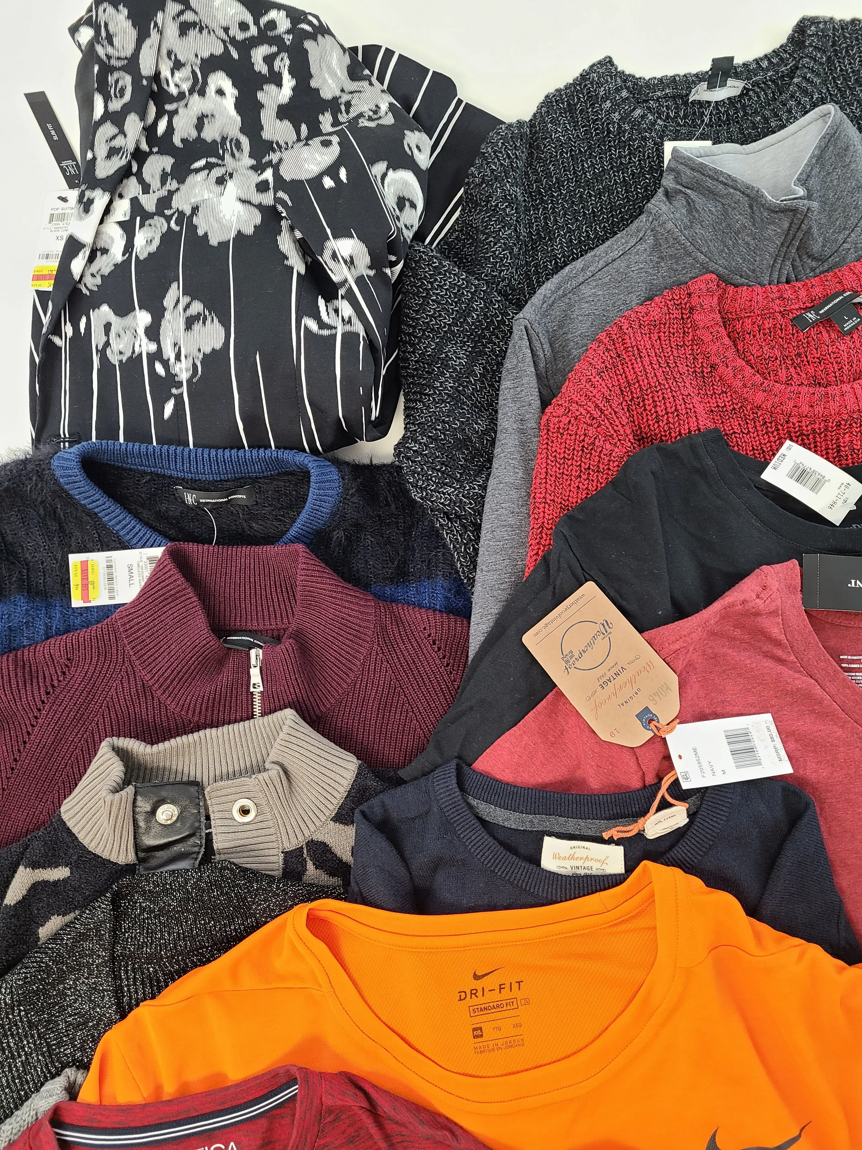 Men's Clothing Wholesale Lot Calvin Klein, Nike, Nautica, Tasso Elba, Weatherproof, American Apparel, Club Room, INC and more, 26 Units, Shelf Pulls, MSRP $1,534.40