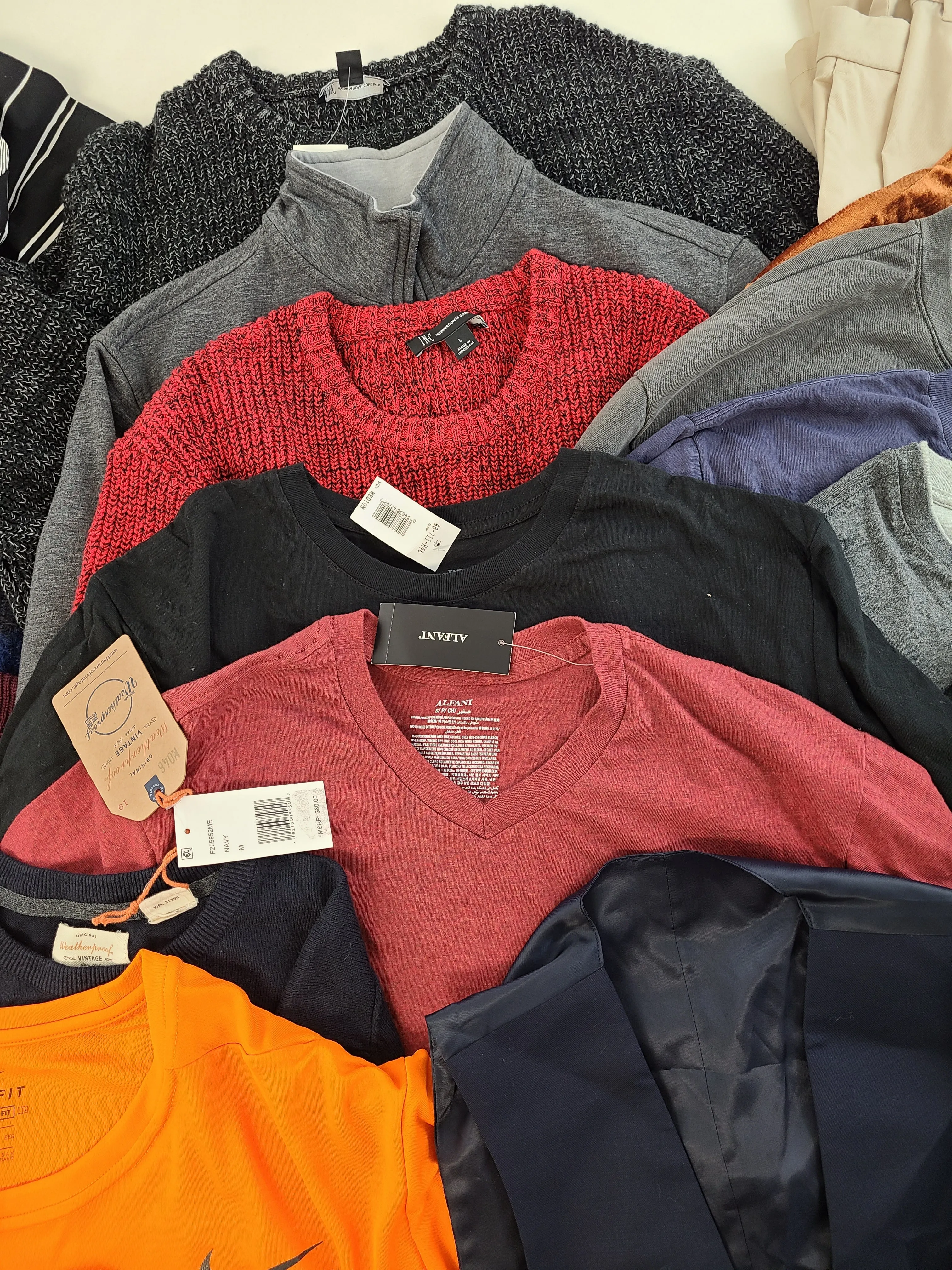 Men's Clothing Wholesale Lot Calvin Klein, Nike, Nautica, Tasso Elba, Weatherproof, American Apparel, Club Room, INC and more, 26 Units, Shelf Pulls, MSRP $1,534.40