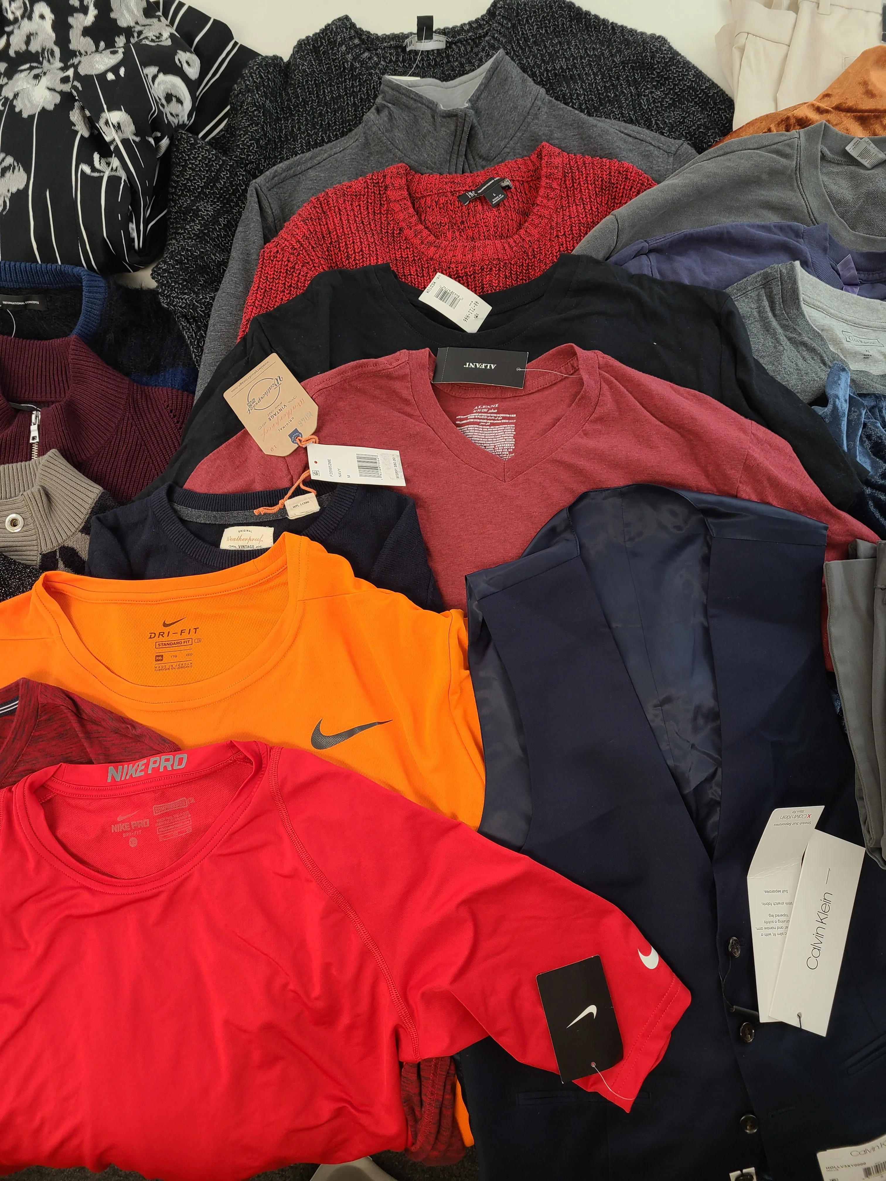 Men's Clothing Wholesale Lot Calvin Klein, Nike, Nautica, Tasso Elba, Weatherproof, American Apparel, Club Room, INC and more, 26 Units, Shelf Pulls, MSRP $1,534.40