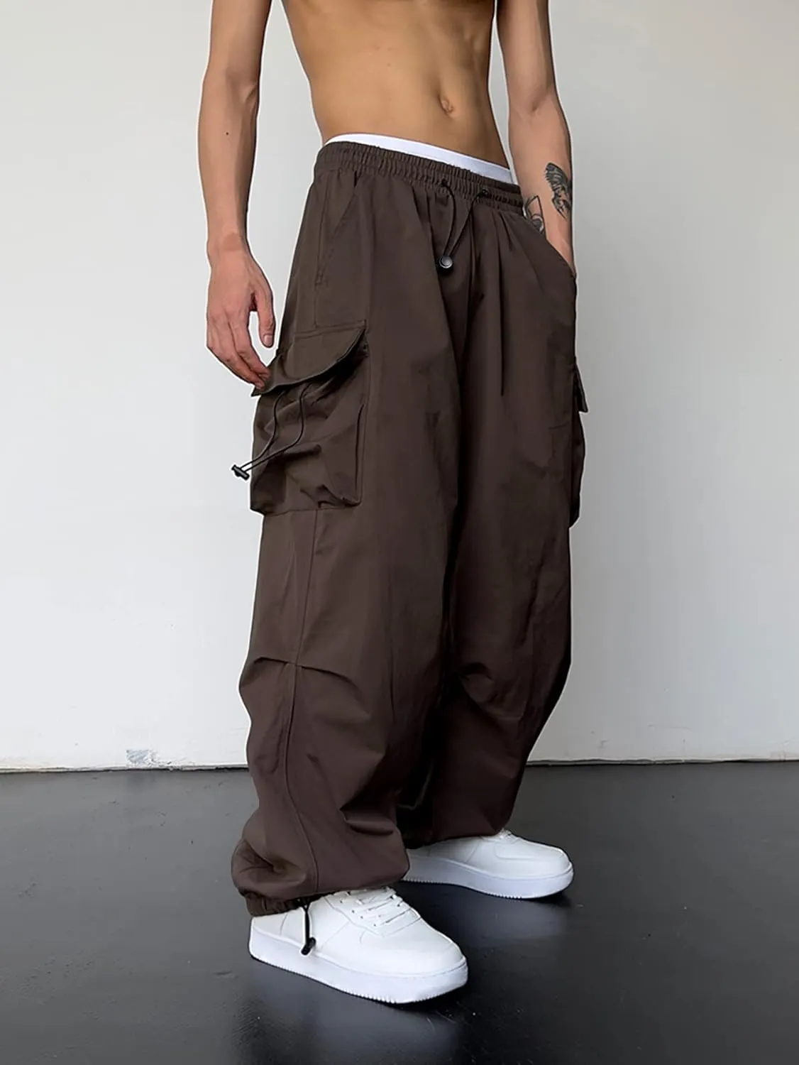 OYOANGLE Men's Cargo Pants Elastic Waist Flap Pockets Hip Hop Baggy Harem Pants