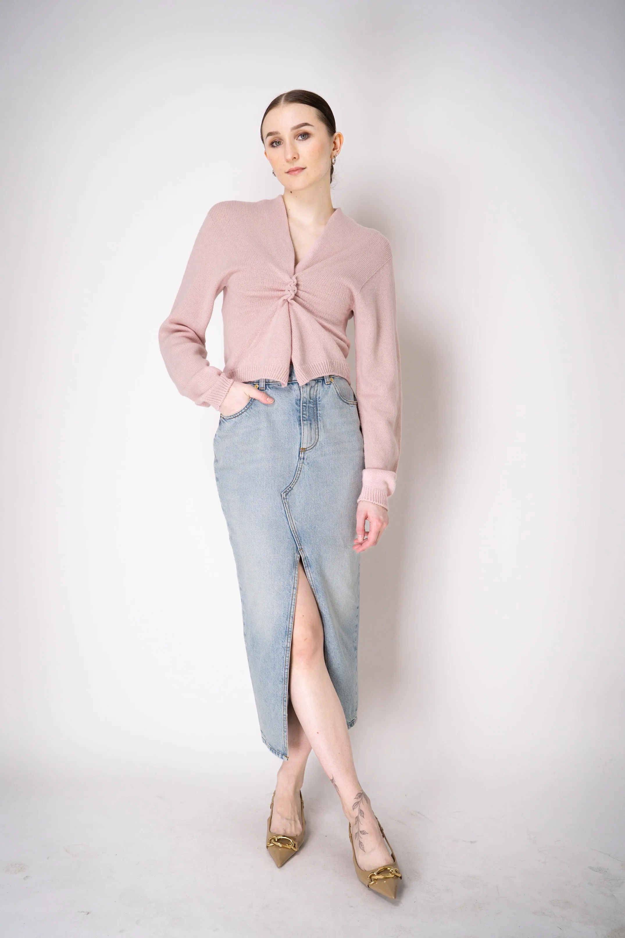 Philosophy di Lorenzo Serafini Cashmere Pullover with Pin Brooch in Dusty Pink