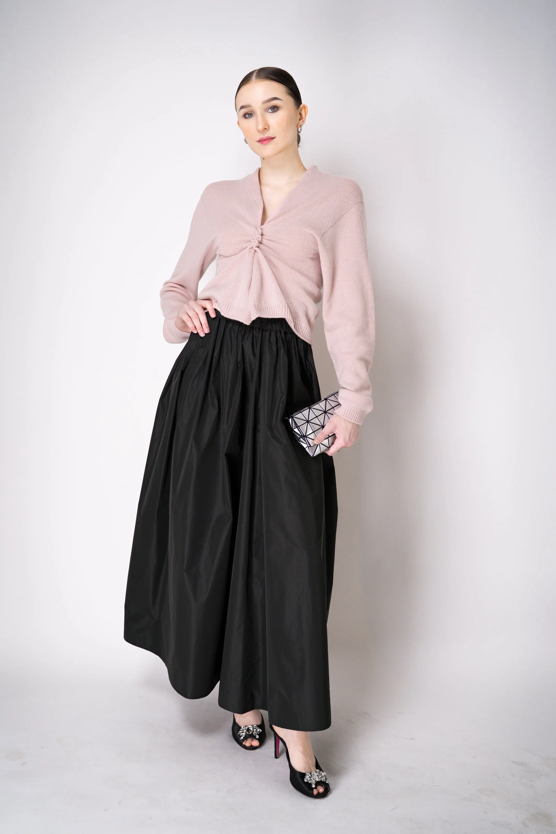 Philosophy di Lorenzo Serafini Cashmere Pullover with Pin Brooch in Dusty Pink