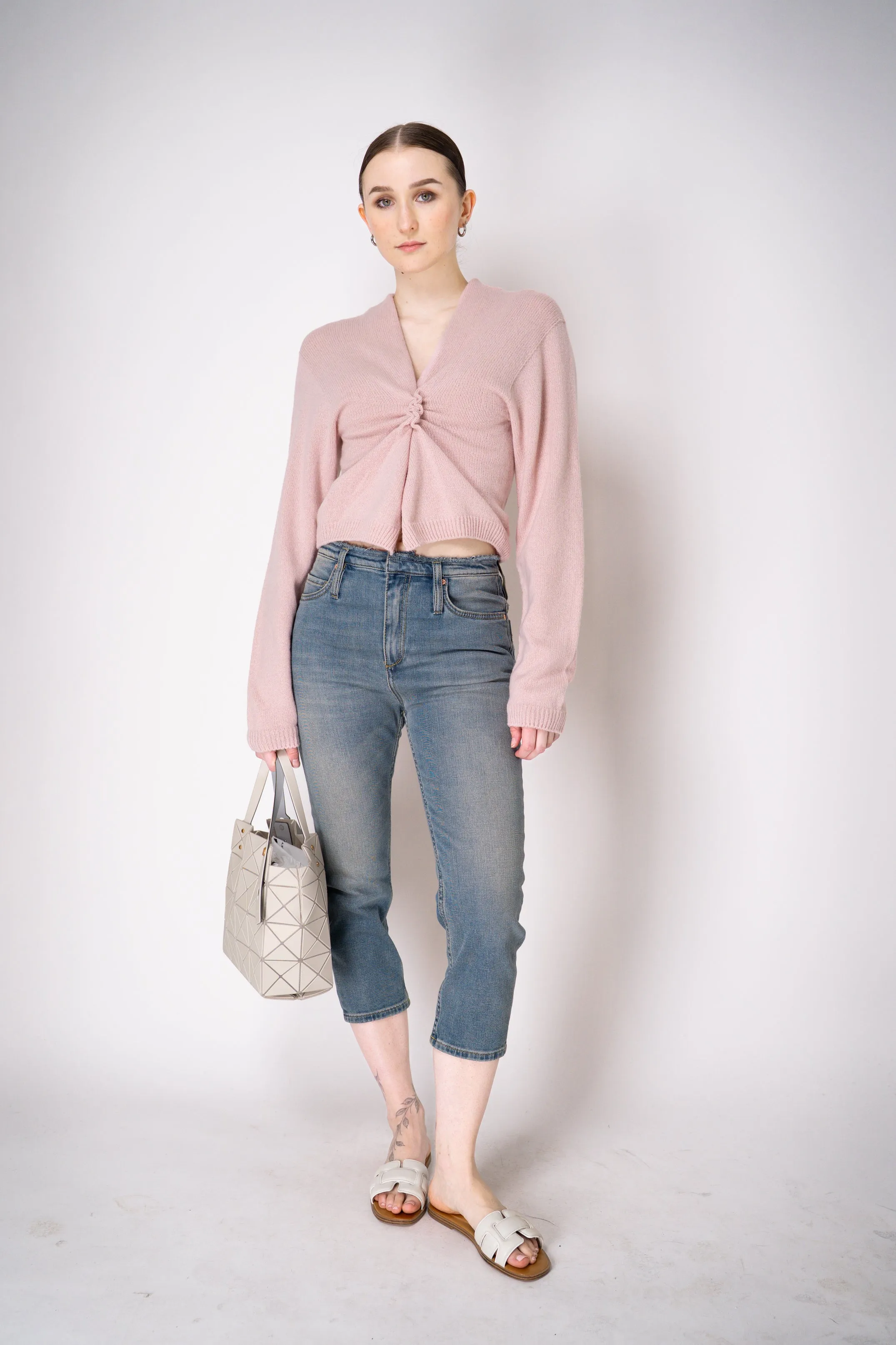 Philosophy di Lorenzo Serafini Cashmere Pullover with Pin Brooch in Dusty Pink