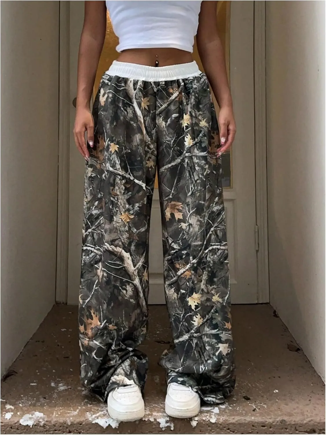 SOLY HUX Women's Camo Pants Elastic Waist Baggy Wide Leg Y2k Sweatpants with Pockets