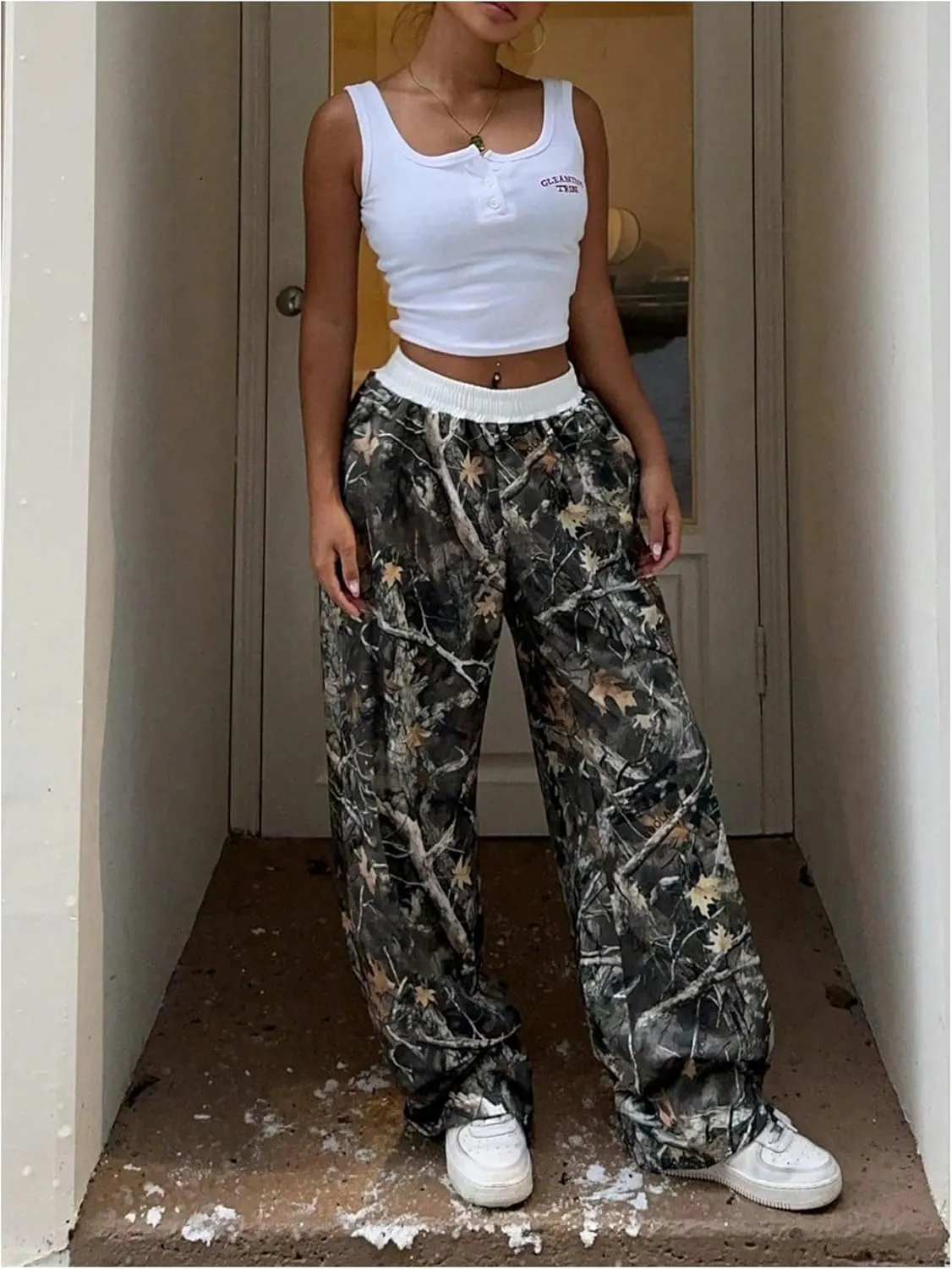 SOLY HUX Women's Camo Pants Elastic Waist Baggy Wide Leg Y2k Sweatpants with Pockets
