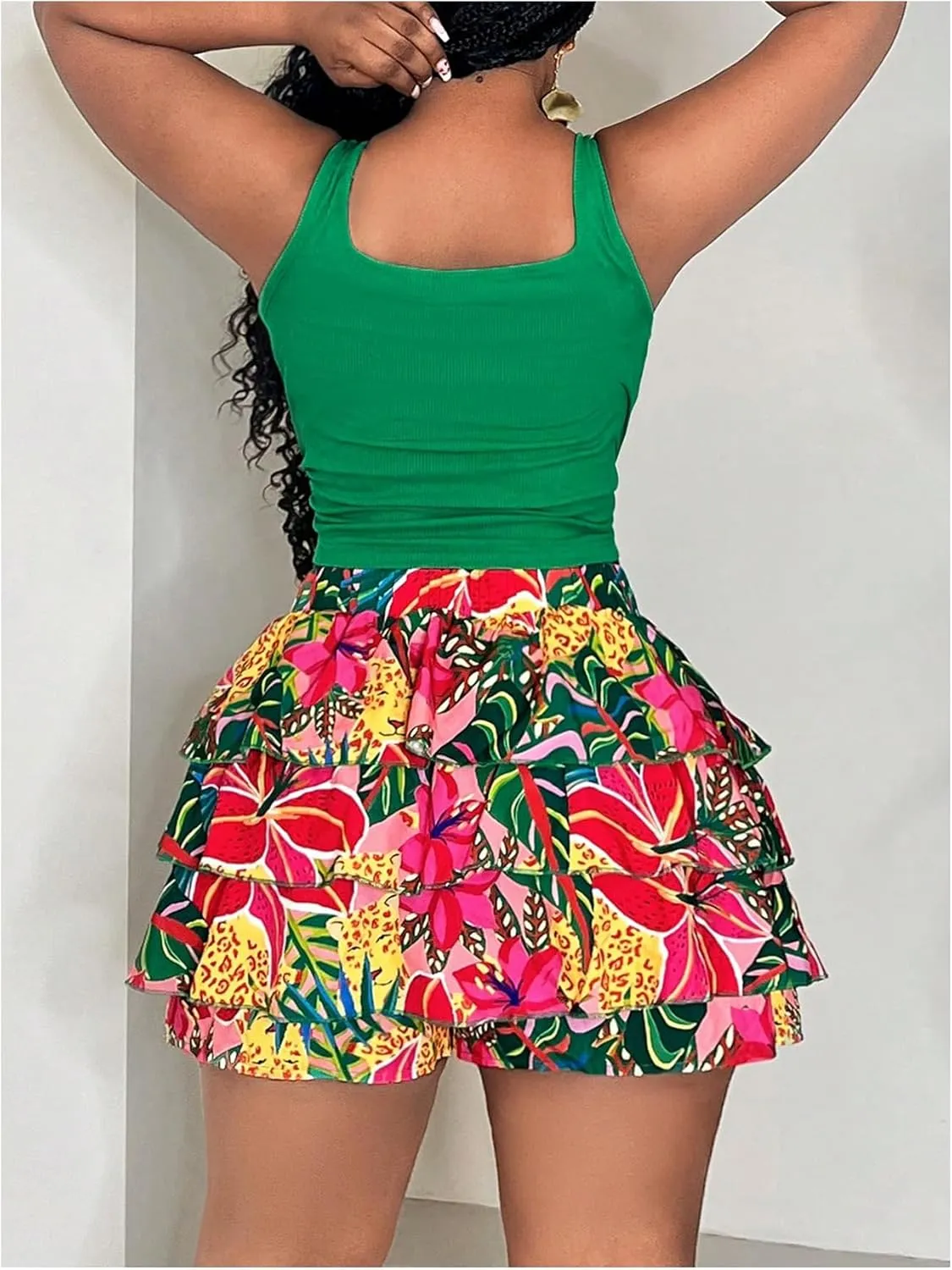 SOLY HUX Women's Plus Size 2 Piece Summer Vacation Outfits Floral Print Tank Tops and Ruffle Layered Shorts Set