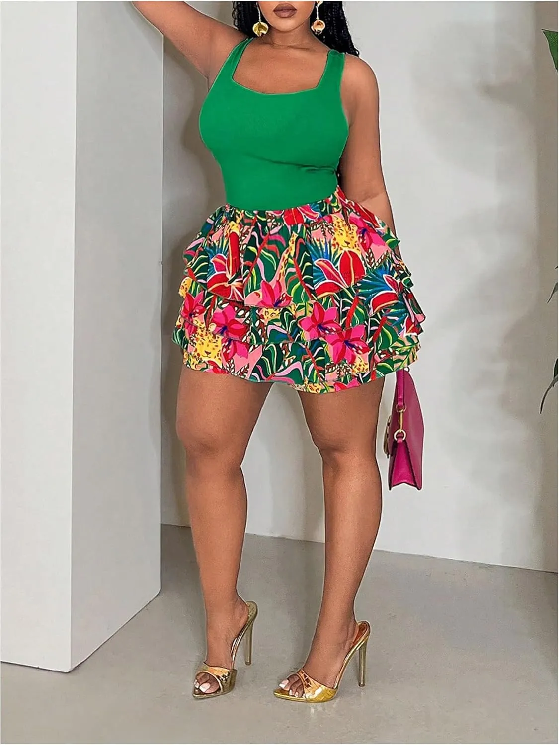 SOLY HUX Women's Plus Size 2 Piece Summer Vacation Outfits Floral Print Tank Tops and Ruffle Layered Shorts Set