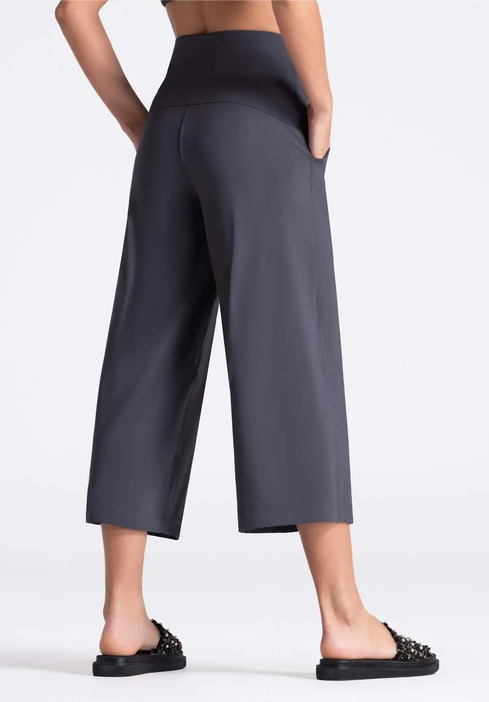 THE GYM PEOPLE Womens' Yoga Pants with Pockets and Tummy Control High Waist in Flare Crop