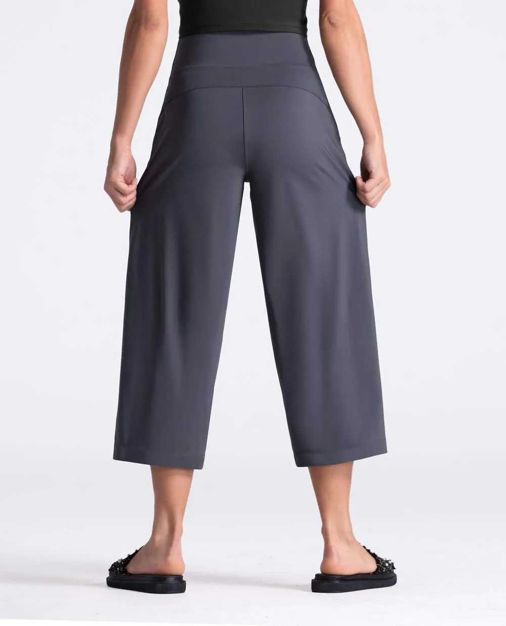 THE GYM PEOPLE Womens' Yoga Pants with Pockets and Tummy Control High Waist in Flare Crop