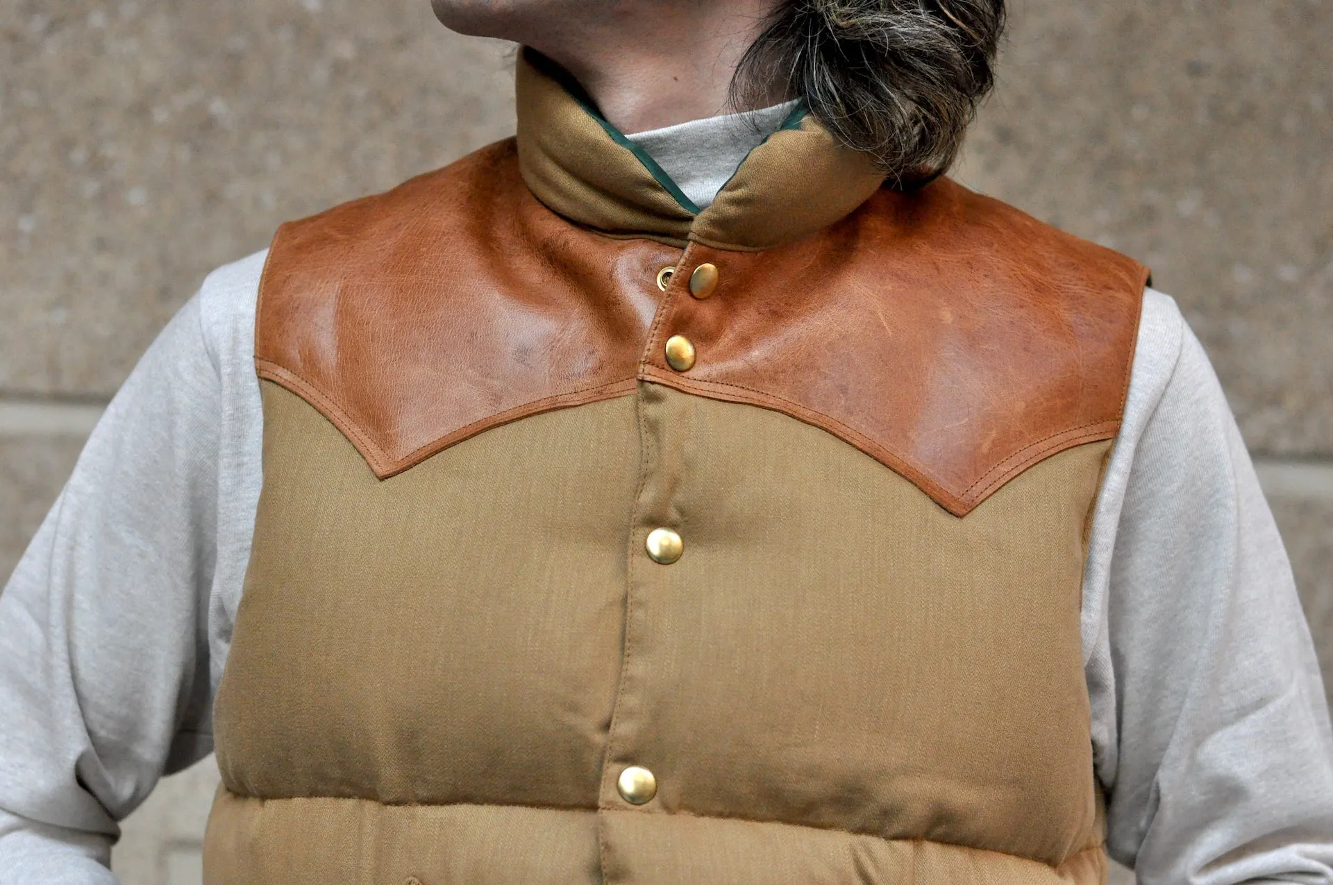 Warehouse X Rocky Mountain Yarn-Dyed Dobby Down Vest (Brown)