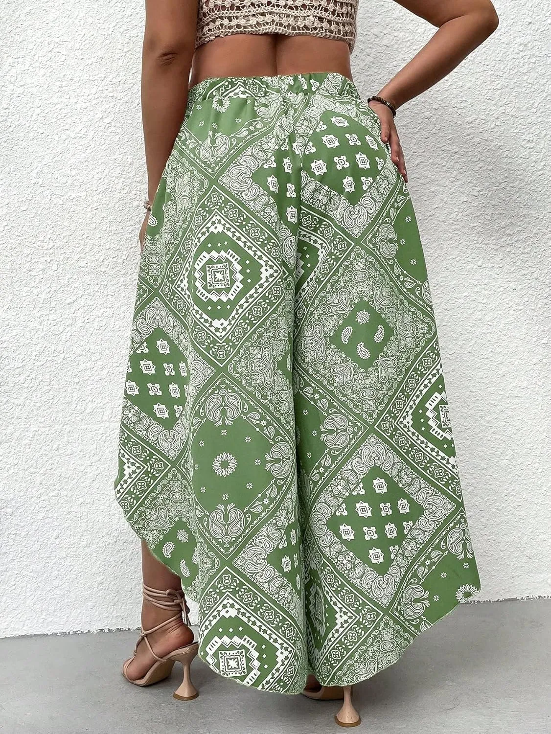 WDIRARA Women's Plus Size Printed Tie Front Wide Leg Pants Asymmetrical Hem Pants